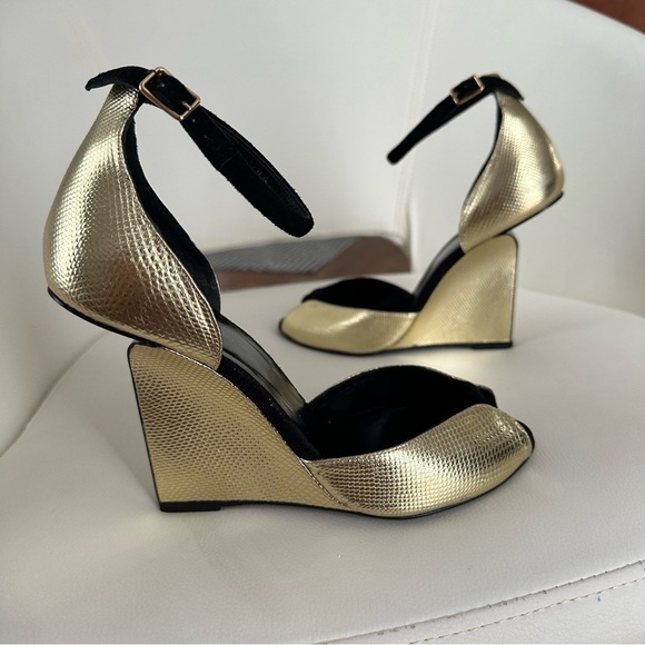 Pierre Hardy Golden Shoes - Picture 2 of 11